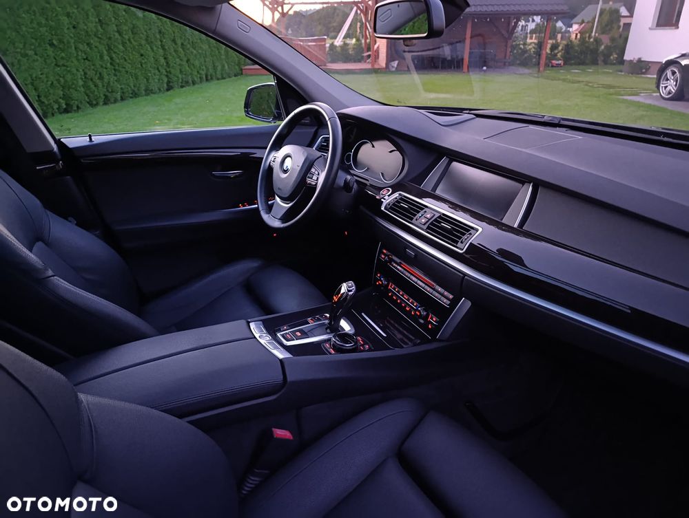 BMW 5GT - 11