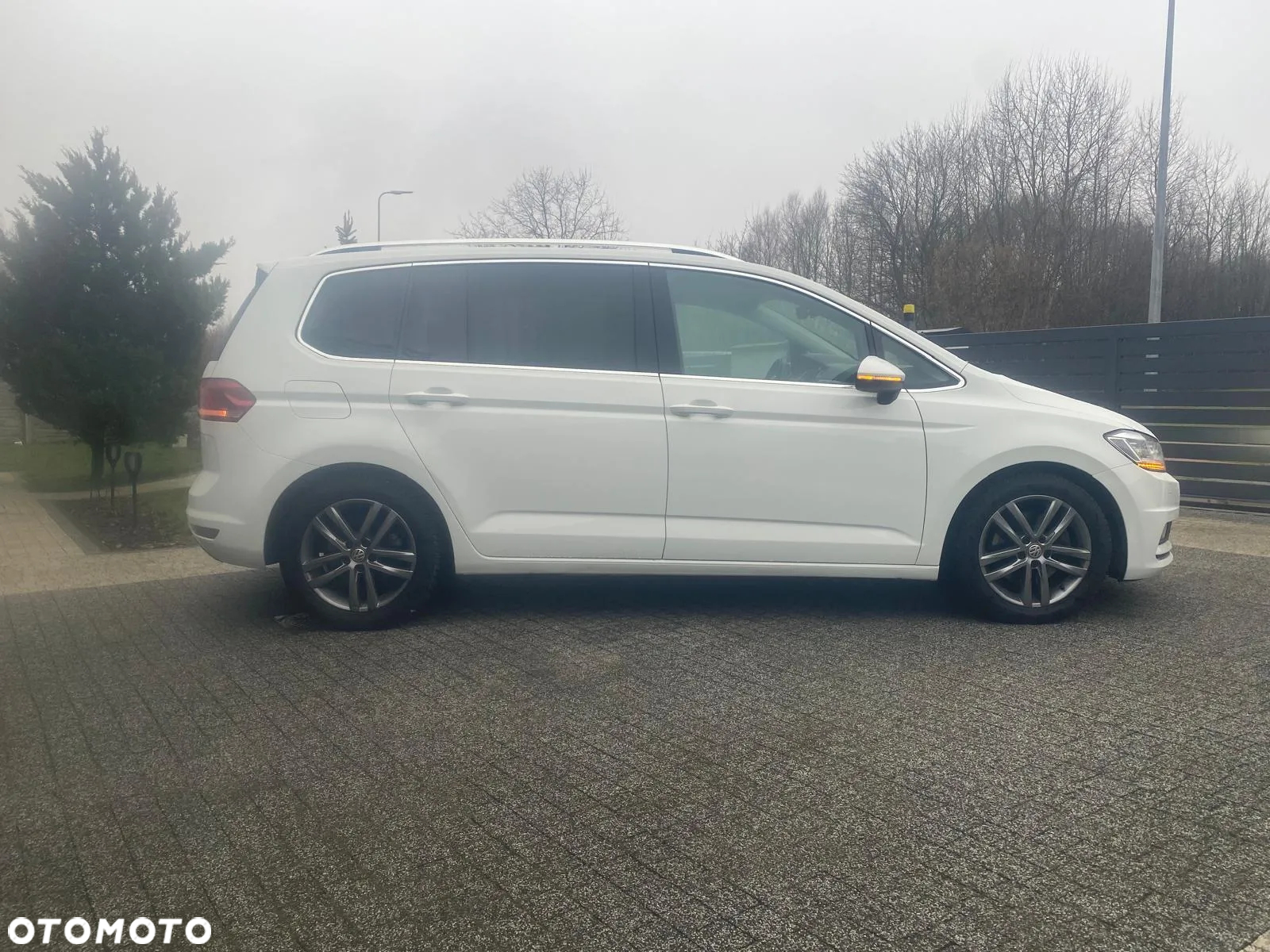 Volkswagen Touran 2.0 TDI BMT Highline DSG - 13
