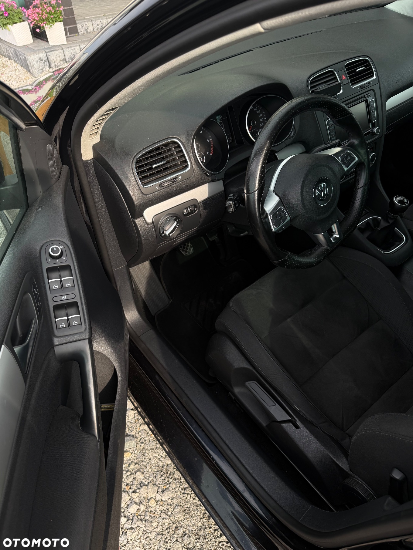 Volkswagen Golf V 2.0 TDI DPF Comfortline - 12