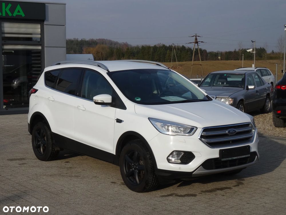 Ford Kuga - 1