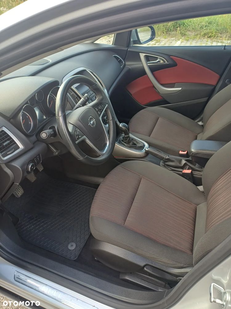 Opel Astra 1.7 CDTI ecoFLEX - 11