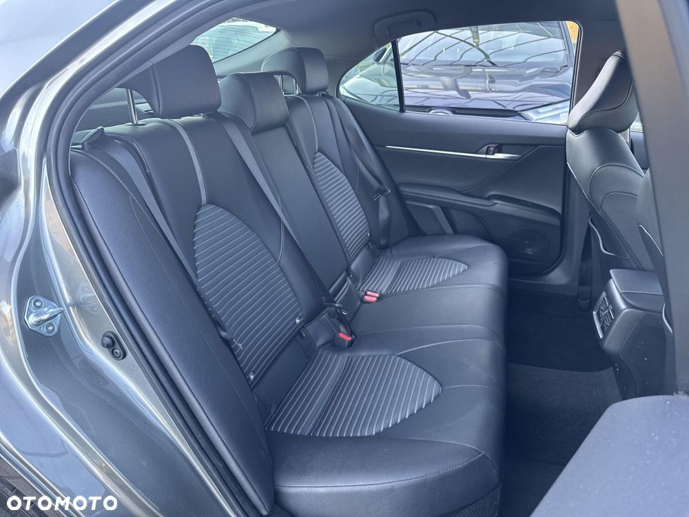 Toyota Camry 2.5 Hybrid Prestige CVT - 27