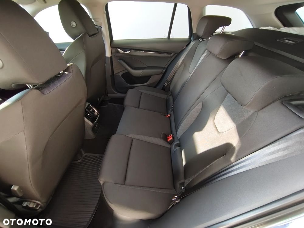Skoda Octavia 1.5 TSI Drive Selection - 8