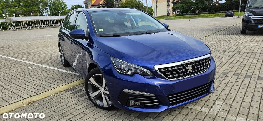 Peugeot 308 2018 photo 2