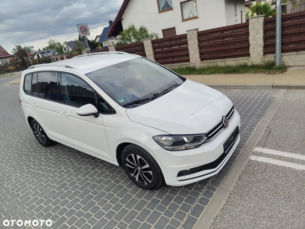 Volkswagen Touran 2.0 TDI SCR UNITED - 17