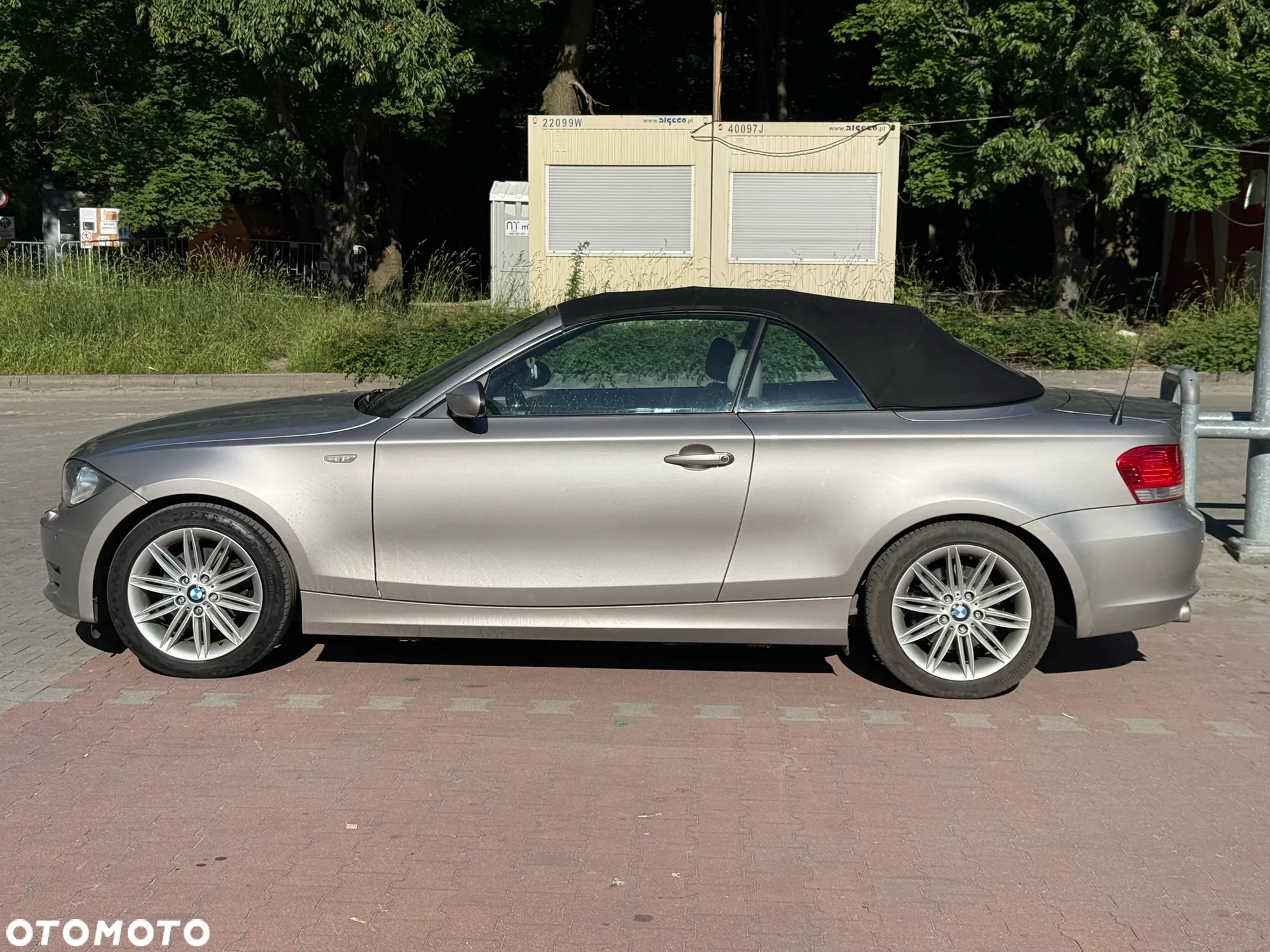 BMW Seria 1 120i - 13