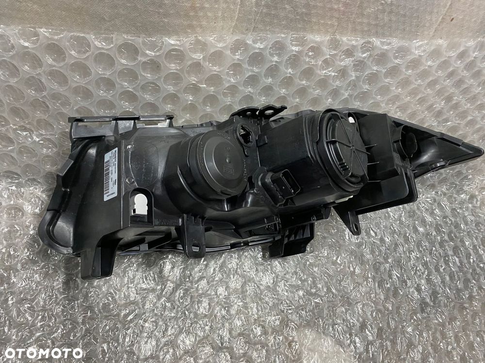 LAMPA PRAWA RENAULT MEGANE II 2 LIFT 260103726R - 9