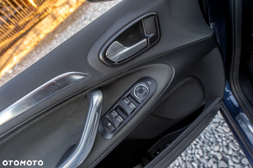 Ford S-Max 2.5 Titanium - 25