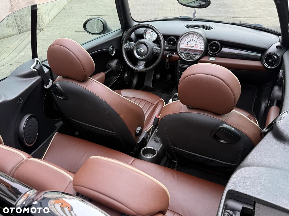 MINI Cooper D Hyde Park - 17