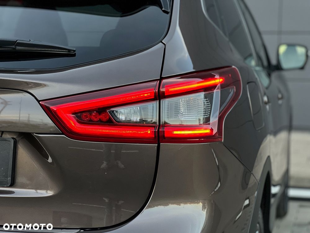 Nissan Qashqai 1.3 DIG-T MHEV N-Connecta - 16
