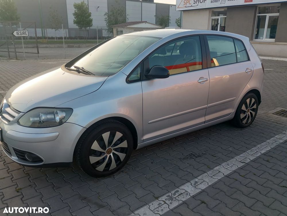 Volkswagen Golf Plus 1.9 TDI Sportline - 1