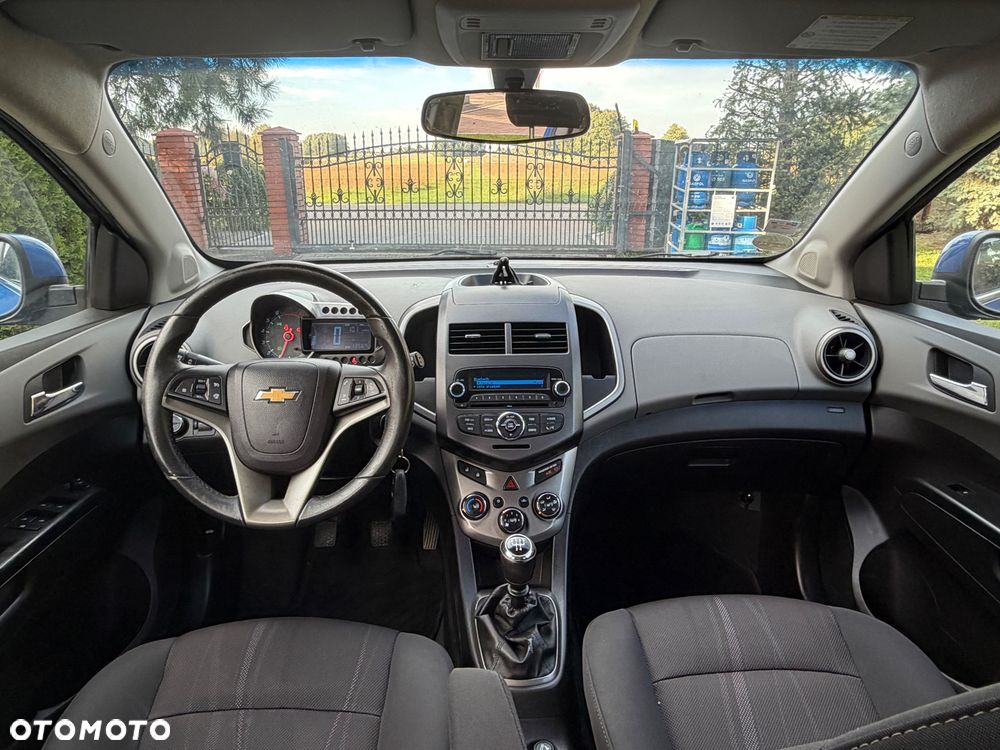 Chevrolet Aveo 1.6 LTZ S/S - 28