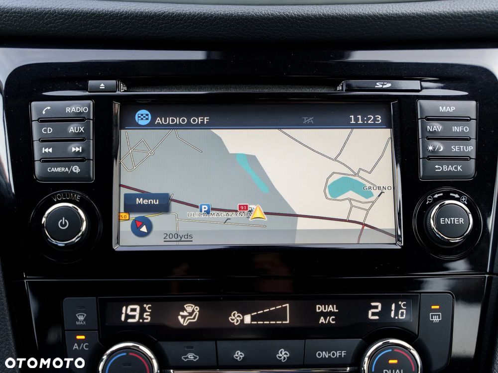 Nissan Qashqai 1.2 DIG-T N-Connecta EU6 - 35