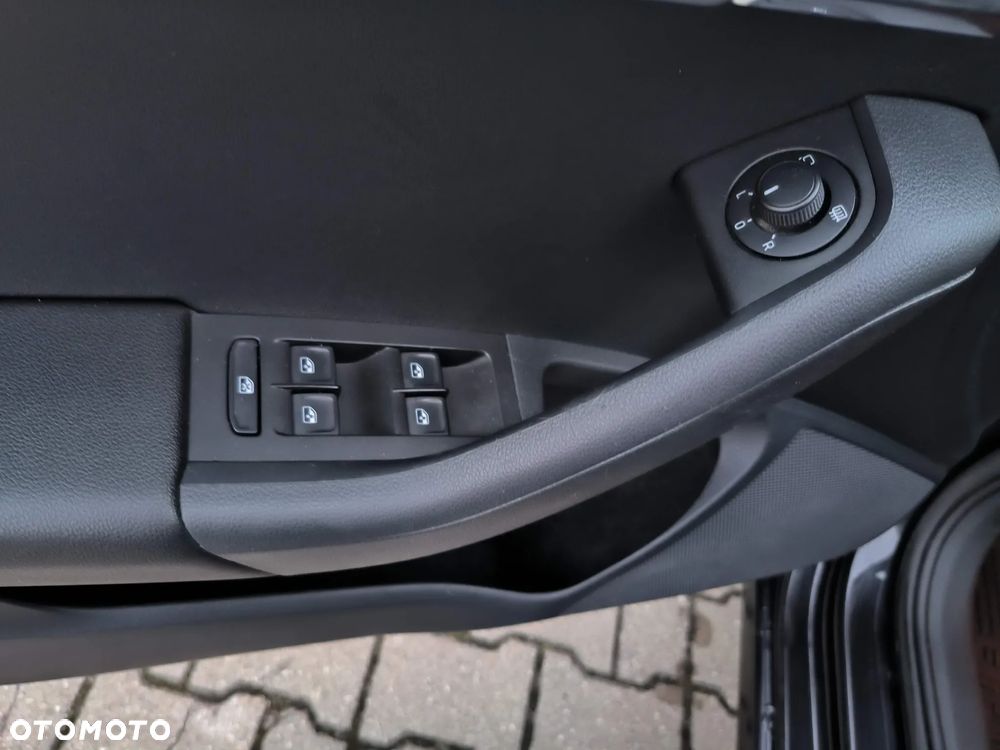 Skoda Octavia Combi 1.6 TDI DSG Premium Edition - 28