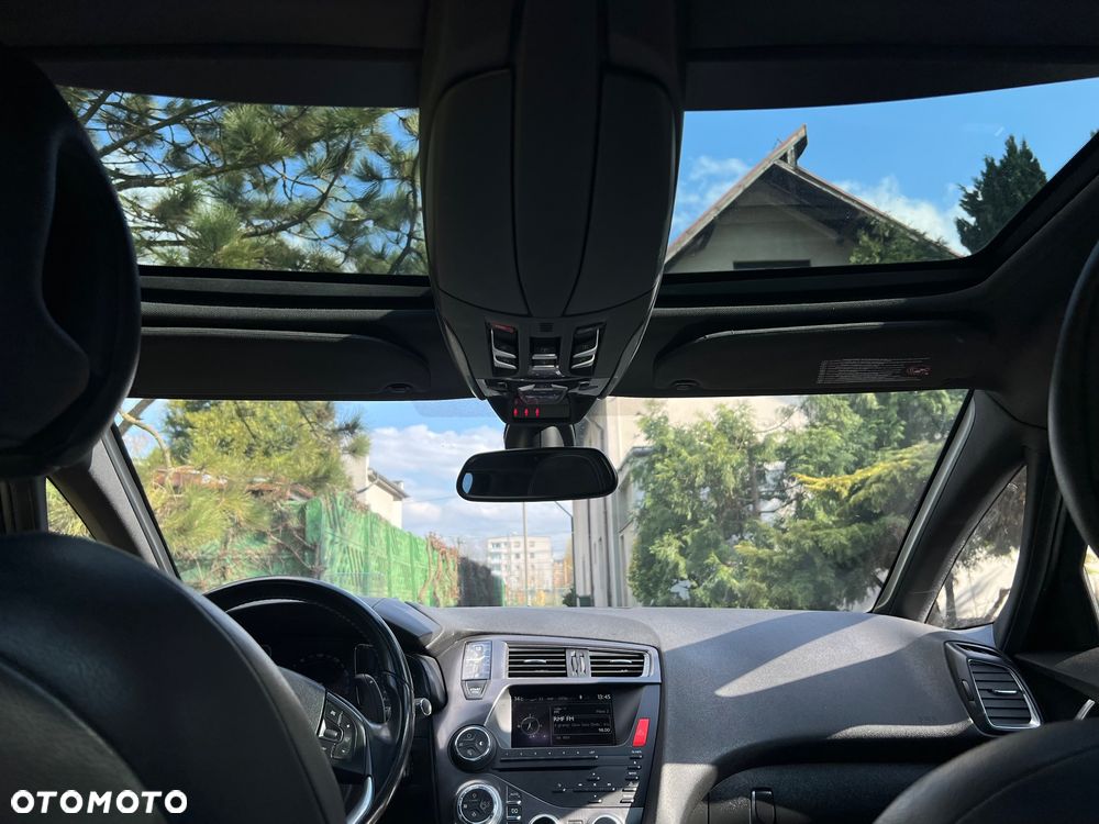 Citroën DS5 Hybrid4 Business Class - 27