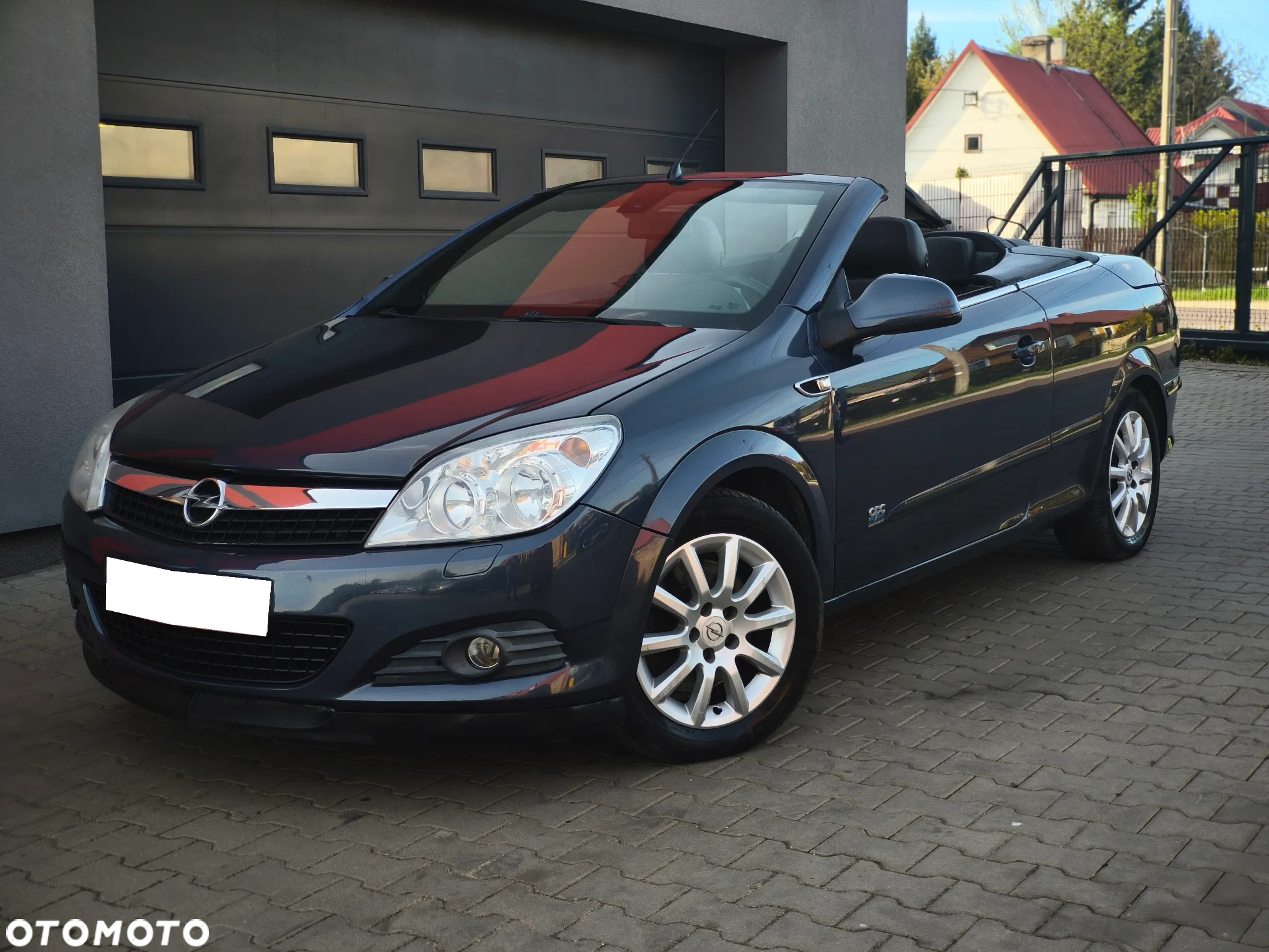 Opel Astra TwinTop 1.9 CDTI Cosmo - 8