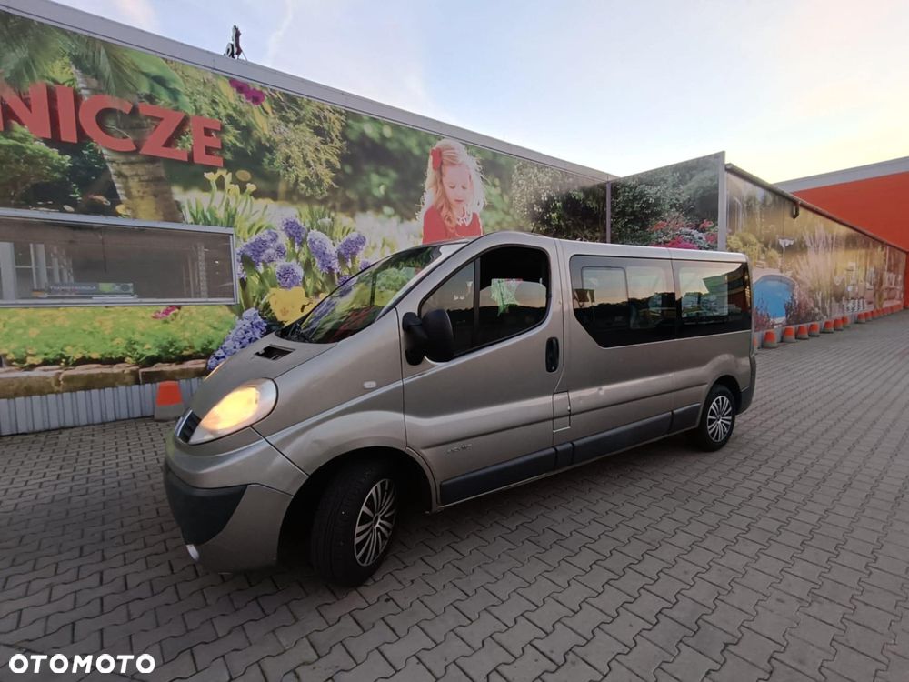 Renault Trafic - 2