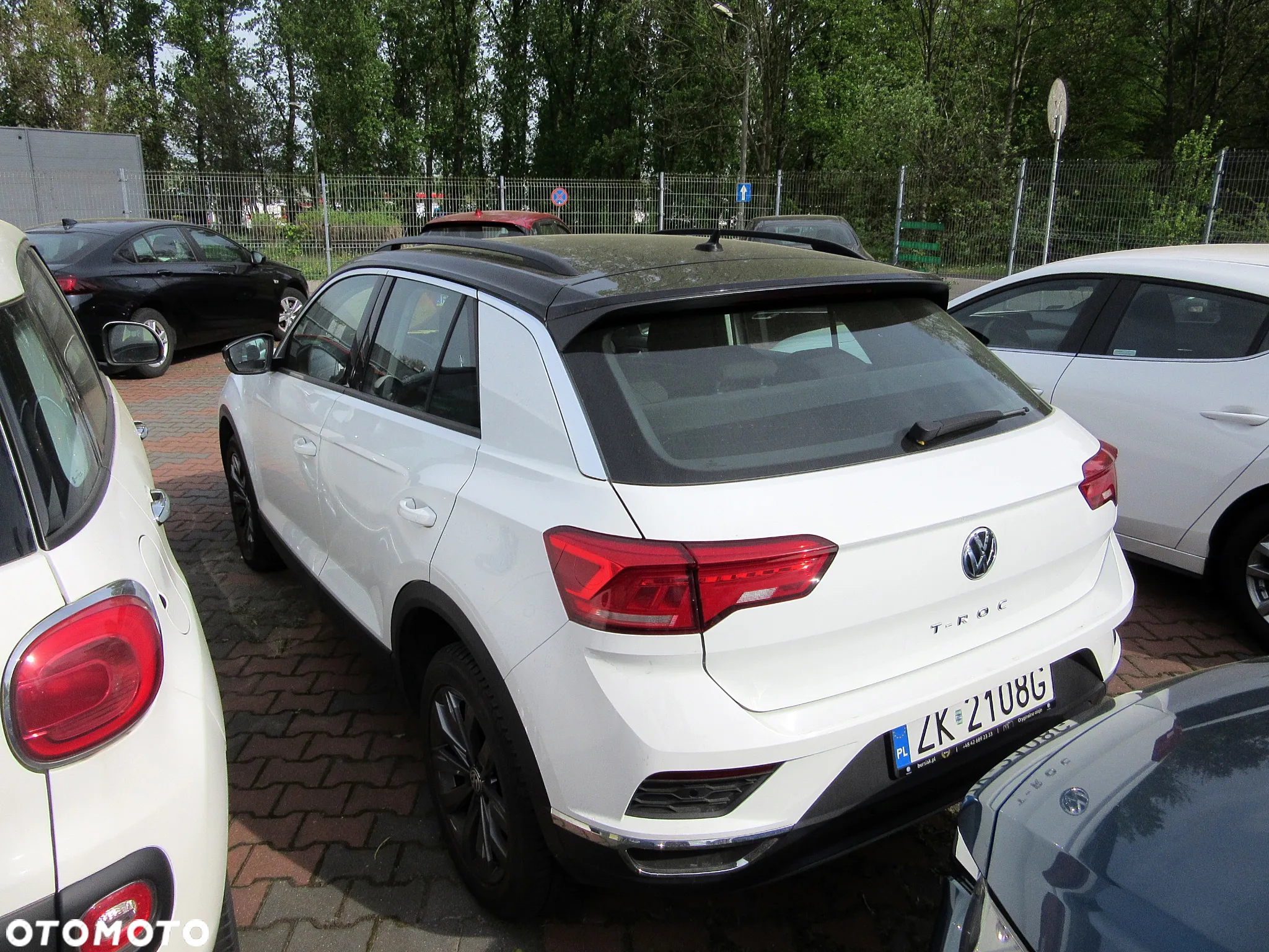 Volkswagen T-Roc - 4