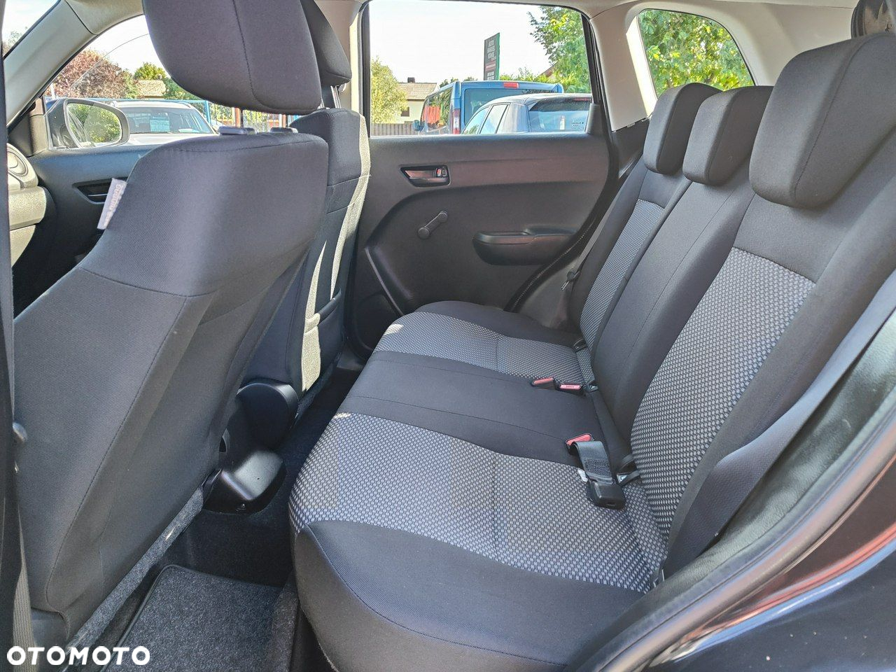 Suzuki Vitara 1.6 Comfort 2WD - 27