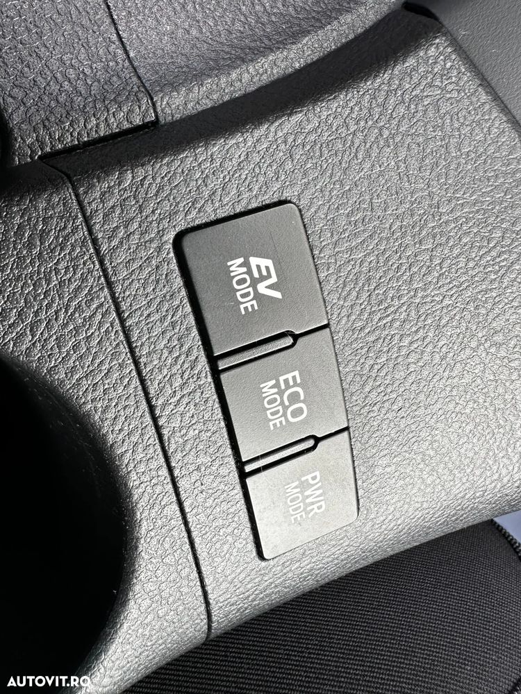Toyota Auris - 10
