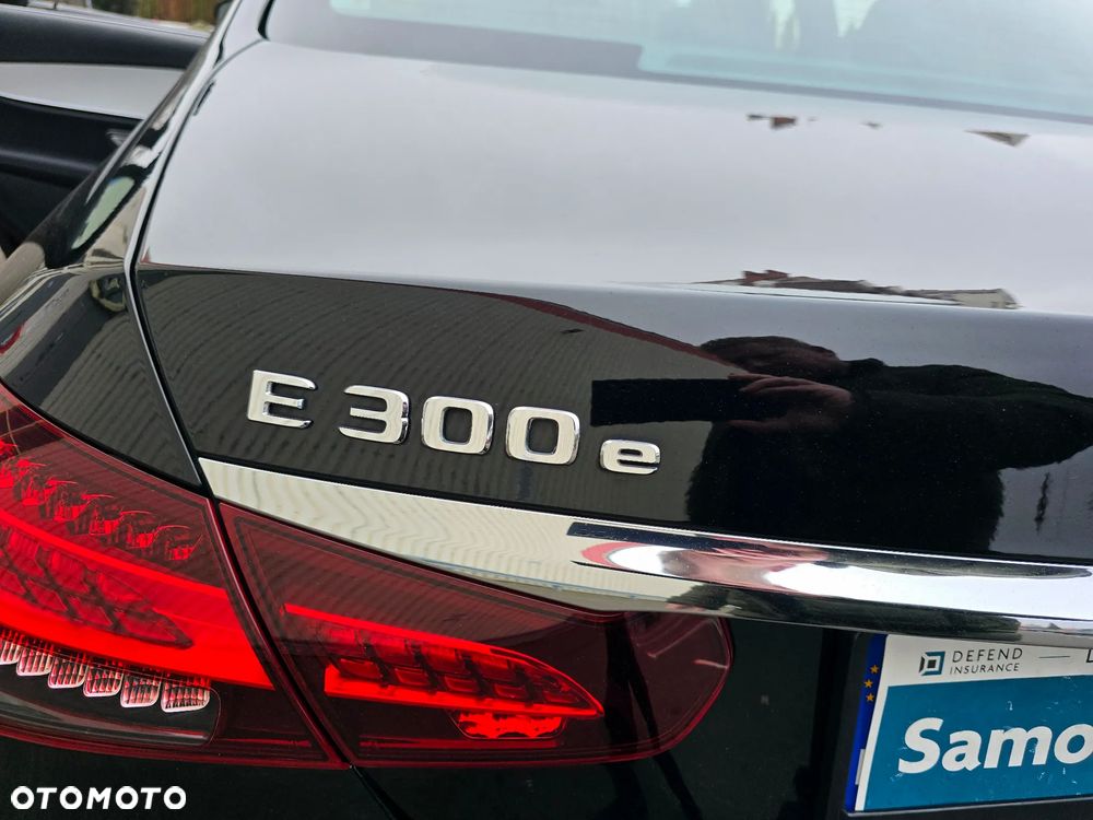Mercedes-Benz Klasa E 300 Business Edition - 16