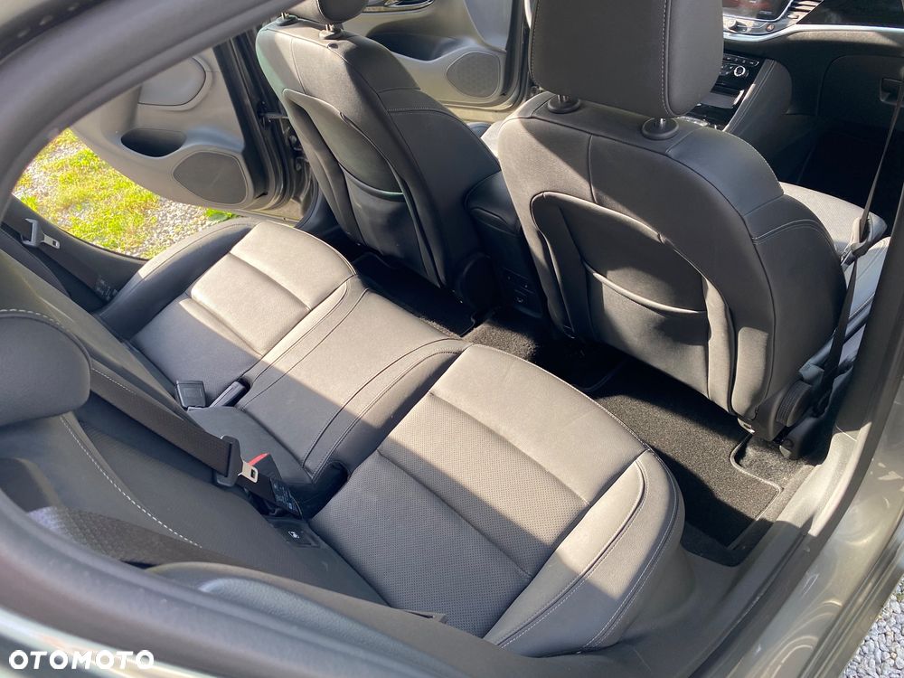 Opel Astra 1.4 Turbo Innovation - 28