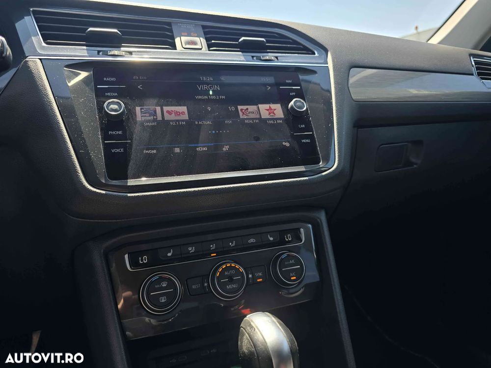 Volkswagen Tiguan - 13