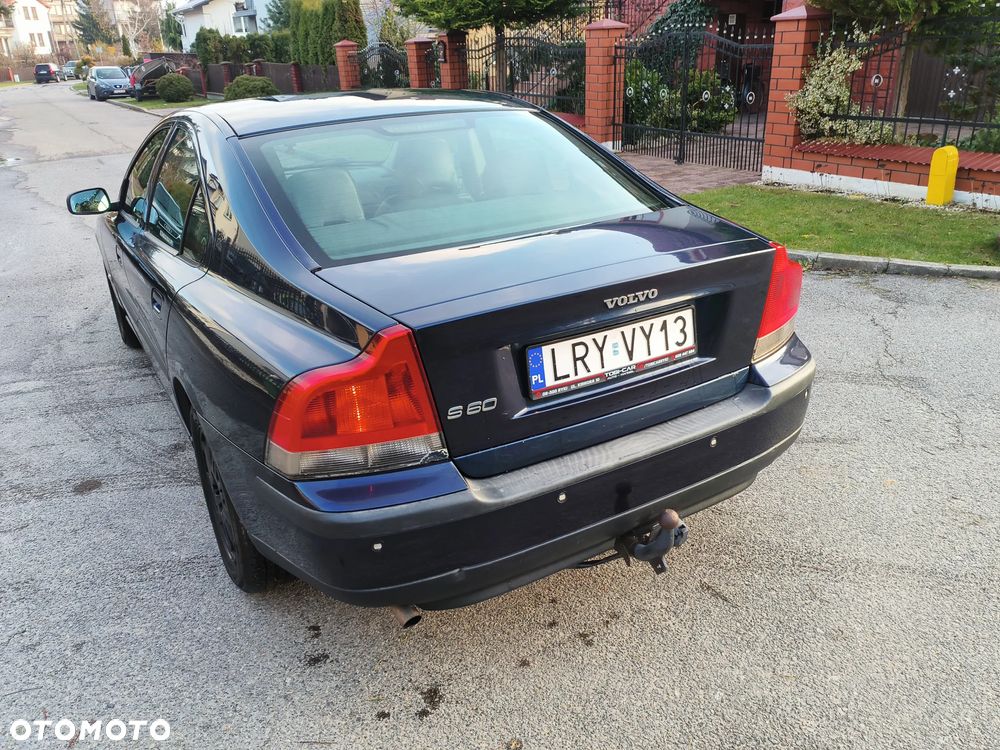 Volvo S60 2.4 Momentum - 25