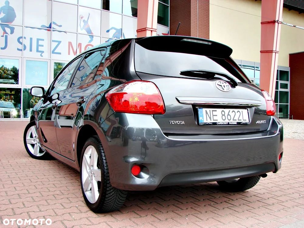 Toyota Auris 1.6 Premium Comfort - 17