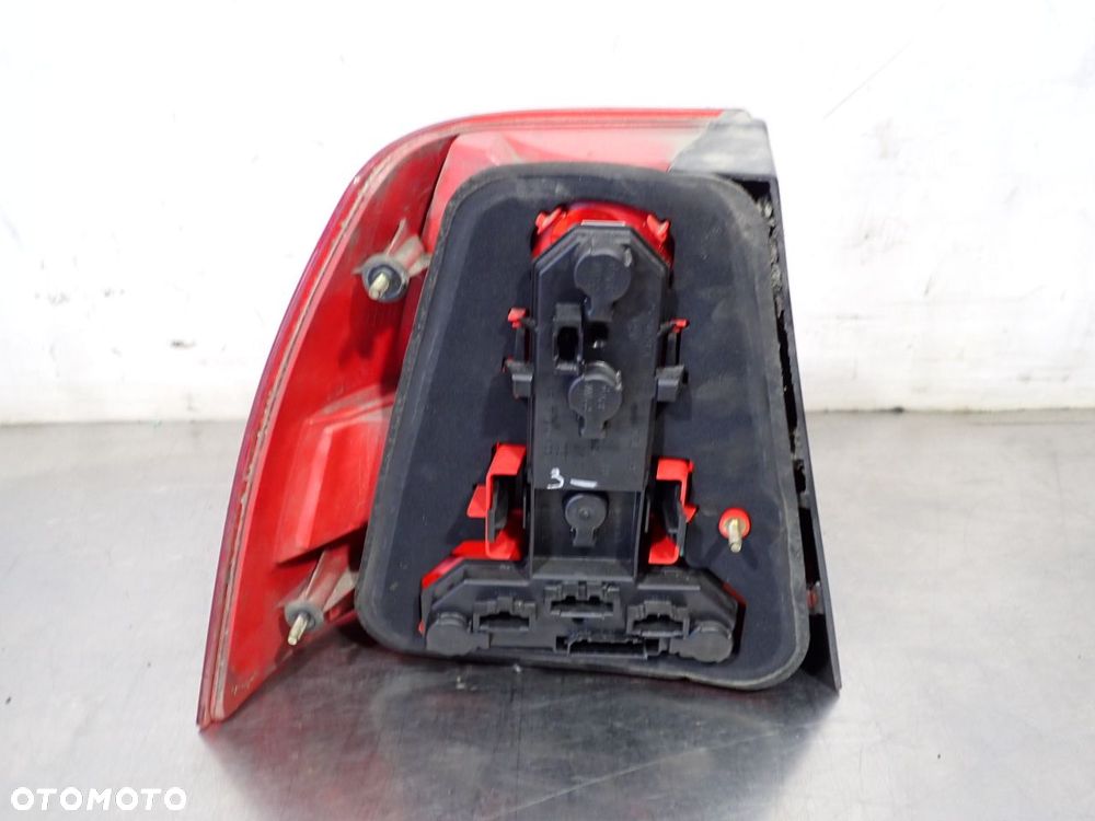 LAMPA PRAWA TYLNA VOLKSWAGEN BORA 1J5945257   1J5945096AC  1J5945112AC - 9