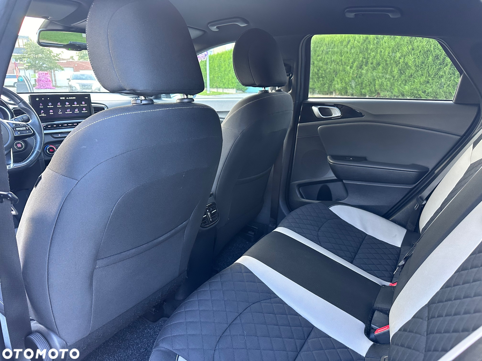 Kia ProCeed 1.4 T-GDI GT Line DCT - 9