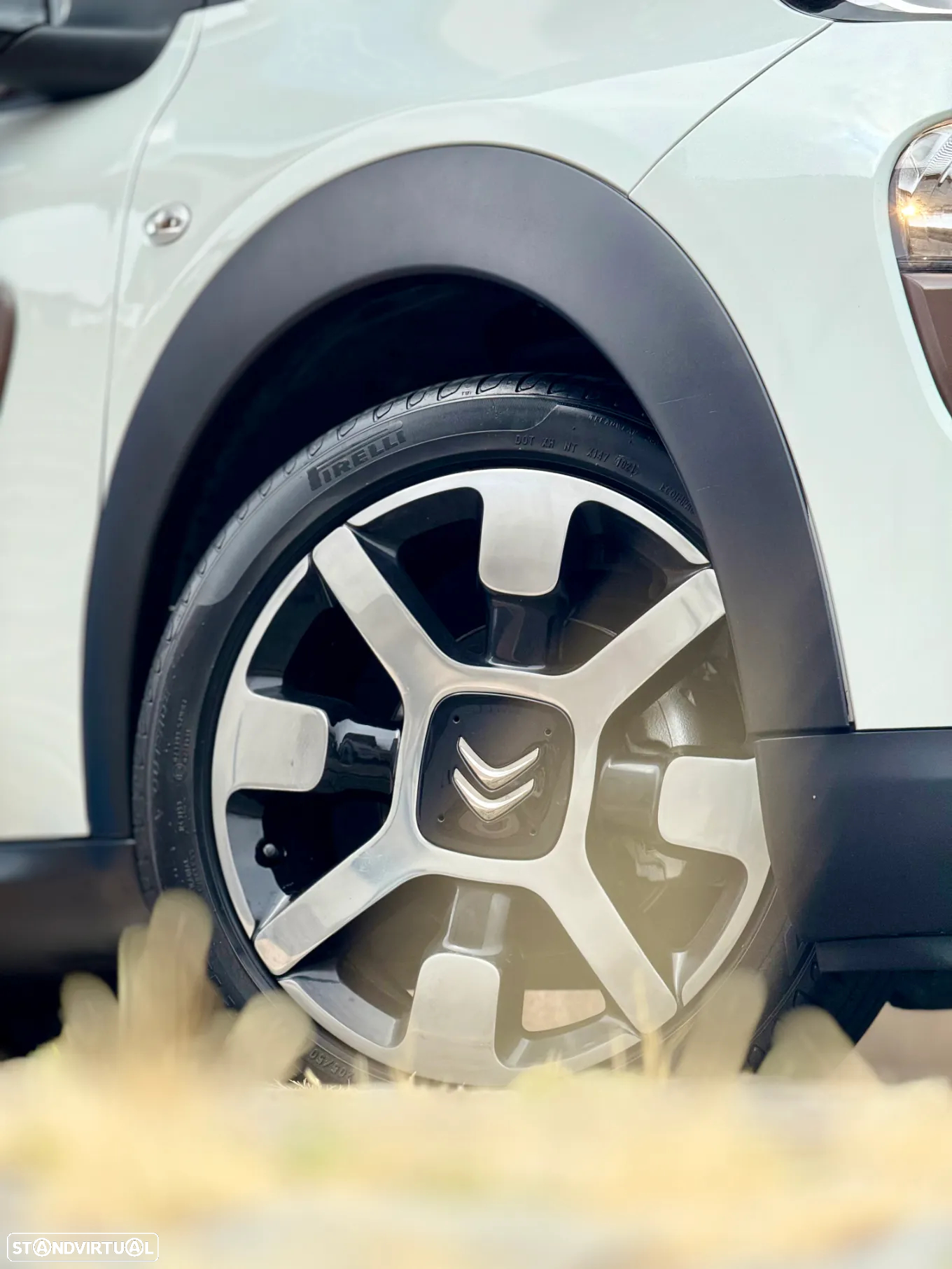 Citroën C4 Cactus 1.2 PureTech Shine - 27