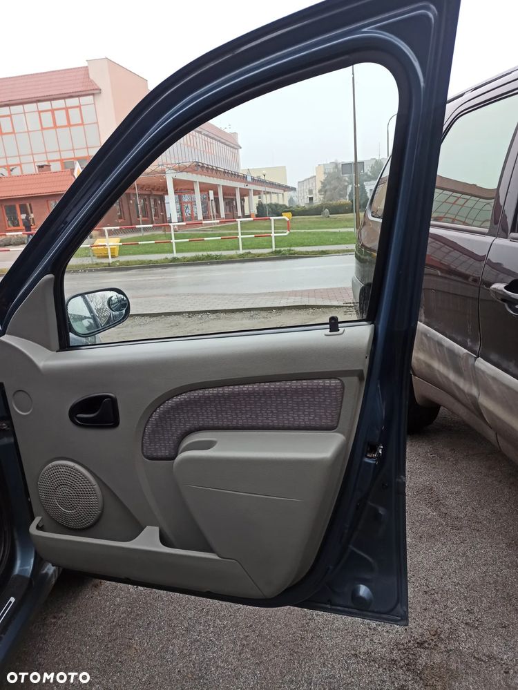 Dacia Logan 1.4 - 8