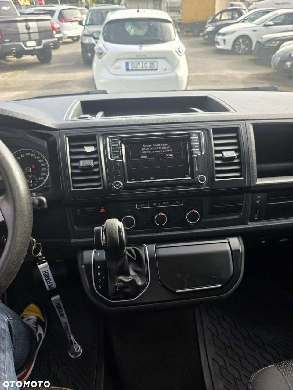 Volkswagen Multivan - 13