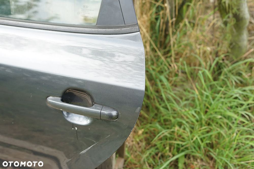 Drzwi tył tylne lewe Kia Cee'd I Kombi 5K - 6