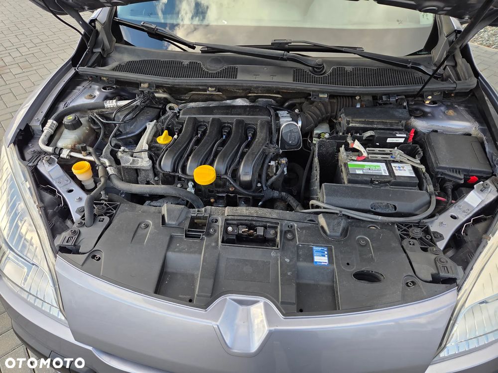Renault Megane 1.6 16V 110 Dynamique - 21