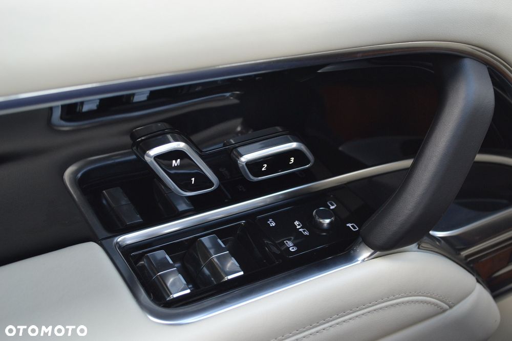 Land Rover Range Rover D350 Autobiography - 25