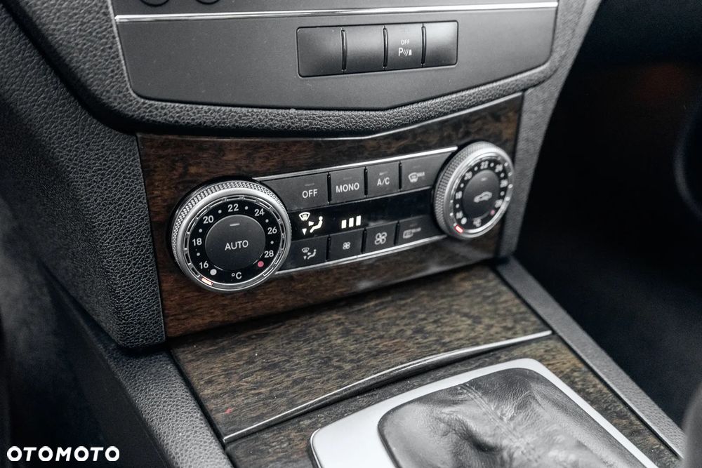 Mercedes-Benz Klasa C 200 Kompressor Automatik Avantgarde - 25