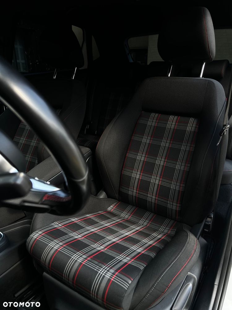 Volkswagen Polo 1.8 TSI BMT GTI DSG - 14