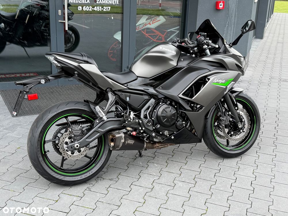 Kawasaki Ninja - 4