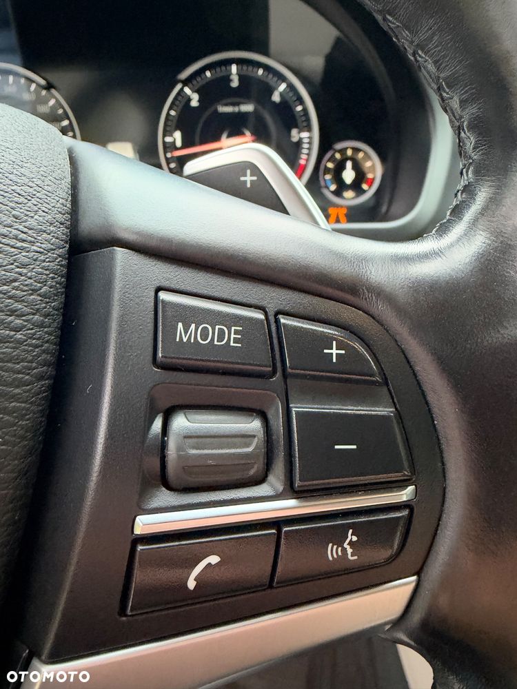 BMW X6 xDrive40d - 29