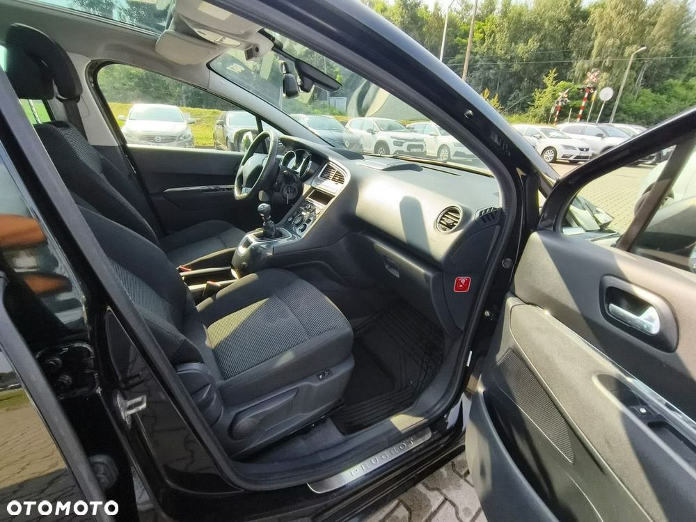 Peugeot 5008 - 16