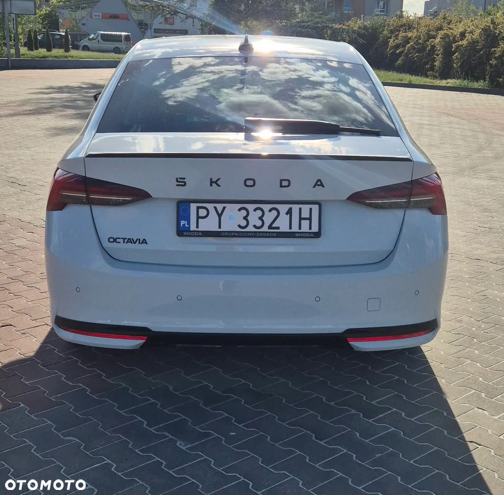 Skoda Octavia 1.5 TSI mHEV Sportline DSG - 4
