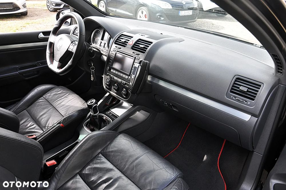 Volkswagen Golf 2.0 GTI - 23