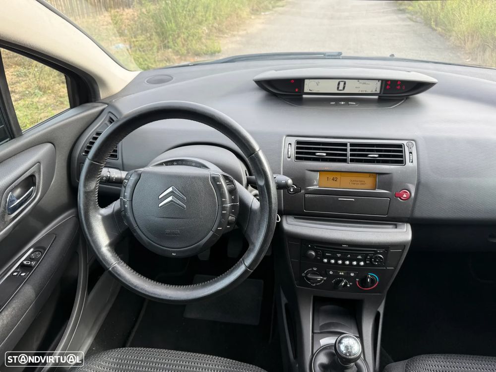 Citroën C4 1.6 HDi SX - 16