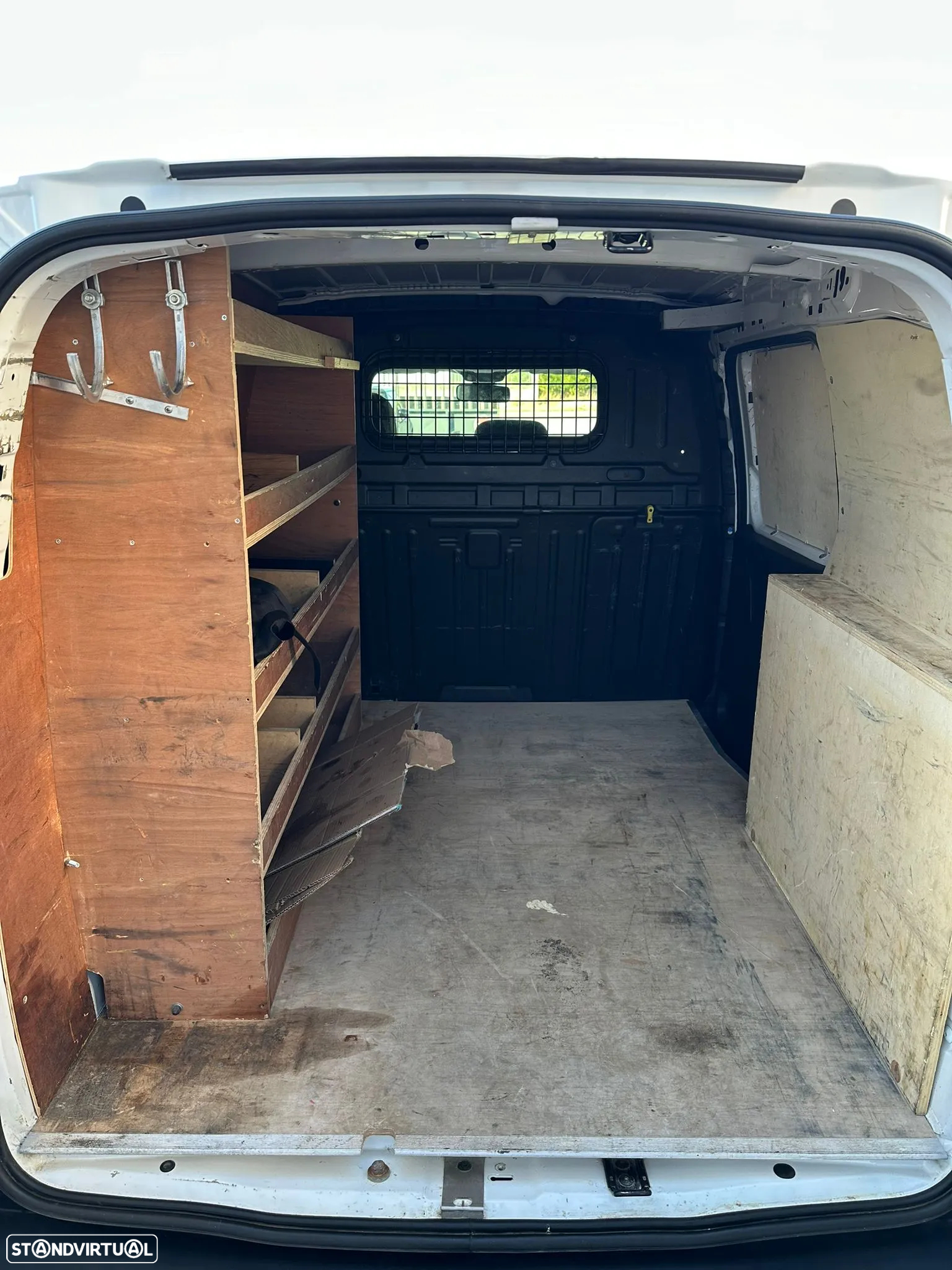 Toyota Proace City Medium 1.5D-4D L1 Business - 21