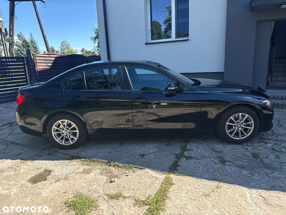 BMW Seria 3 318i - 7