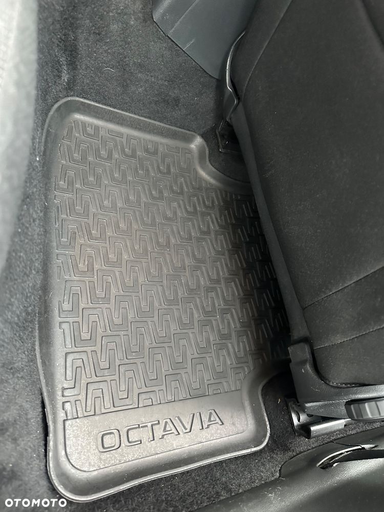 Skoda Octavia 1.5 TSI ACT Ambition - 21