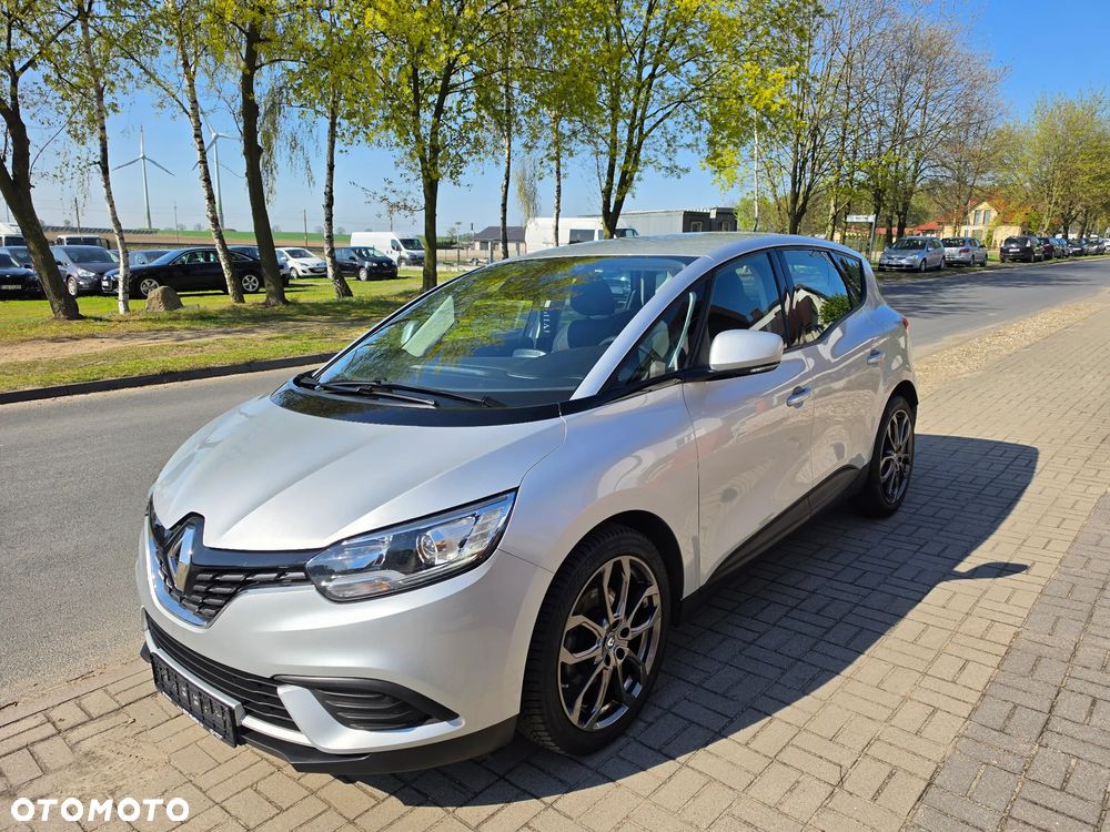 Renault Scenic - 1