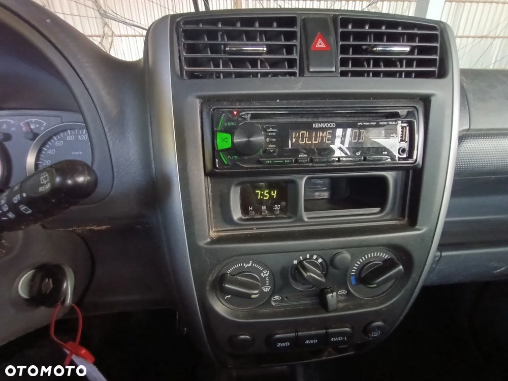 Suzuki Jimny - 12